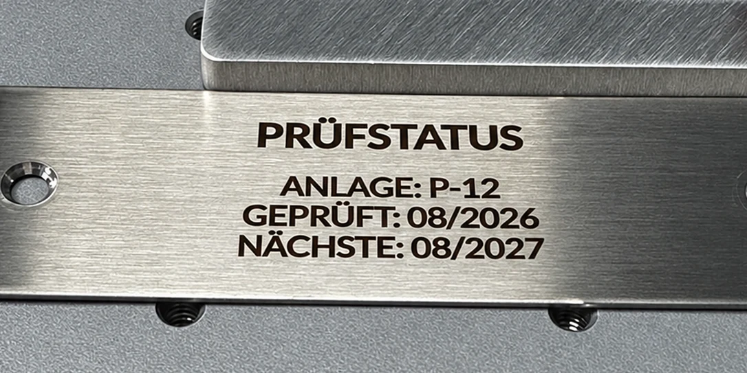 Prüfstatus auf Edelstahl